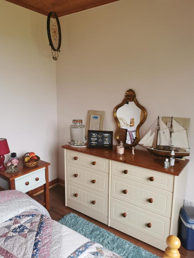 Catherine'S Lair A Quiet Peaceful Homestay Westport Exterior foto